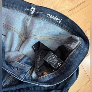 7 For All Mankind Jeans: Standard fit